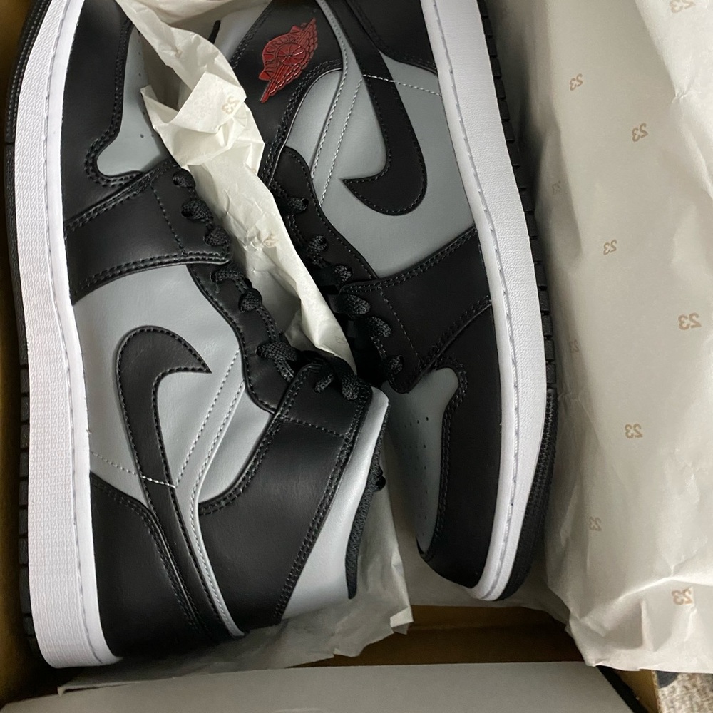 Jordan 1 Red Shadow